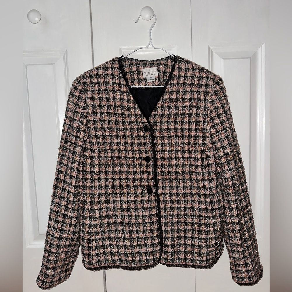 Suit Size M Good